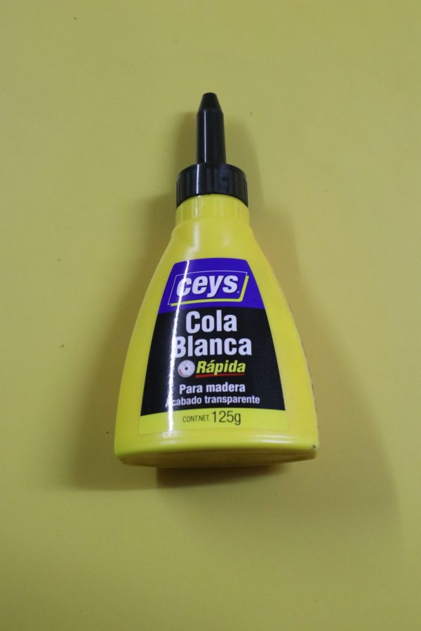 COLA BLANCA